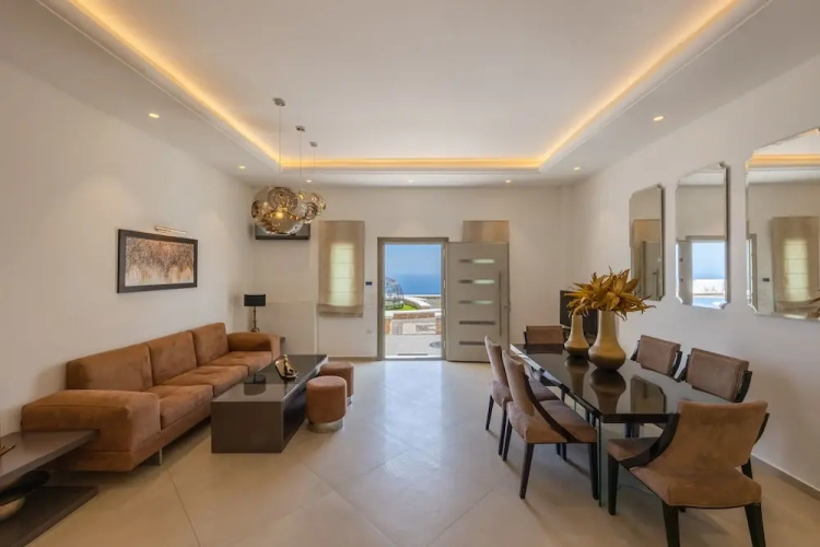 Santorini Grand Luxury Villas