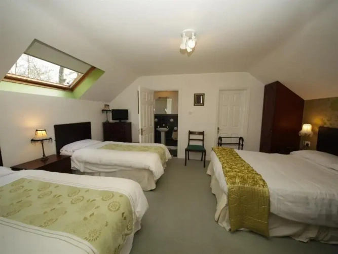 Standard Quadruple room