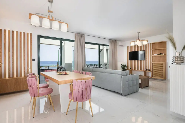 Elia Penthouse