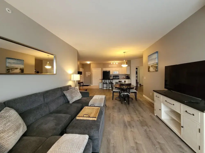 Pinnacle Pointe - By Vacations Kelowna