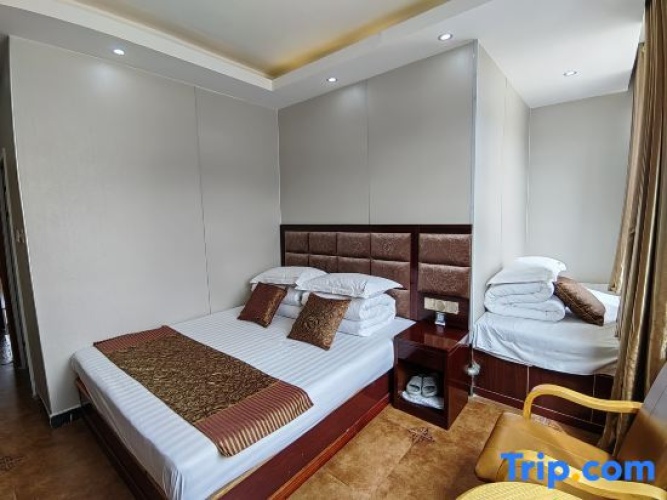 Standard Family room