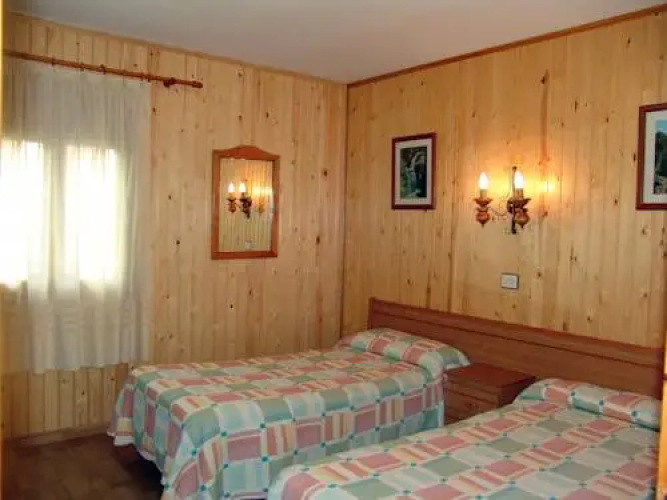 Hostal Pirineos