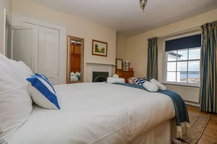 1 Dormer Villas