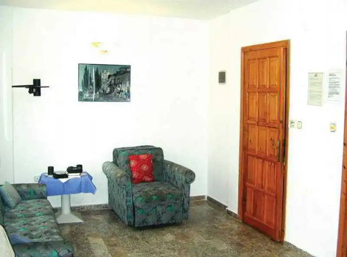 Sahara Apart