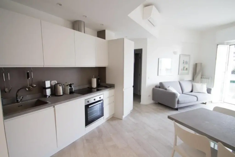 2 Bedrooms Apartment