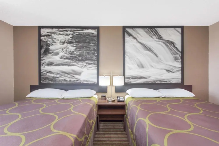 Super 8 By Wyndham Columbus Airport - Columbus, GA
