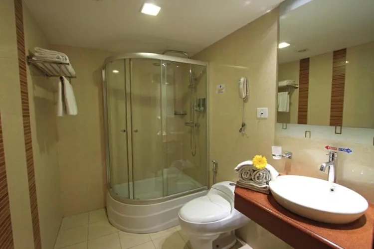 Standard Double room with city view