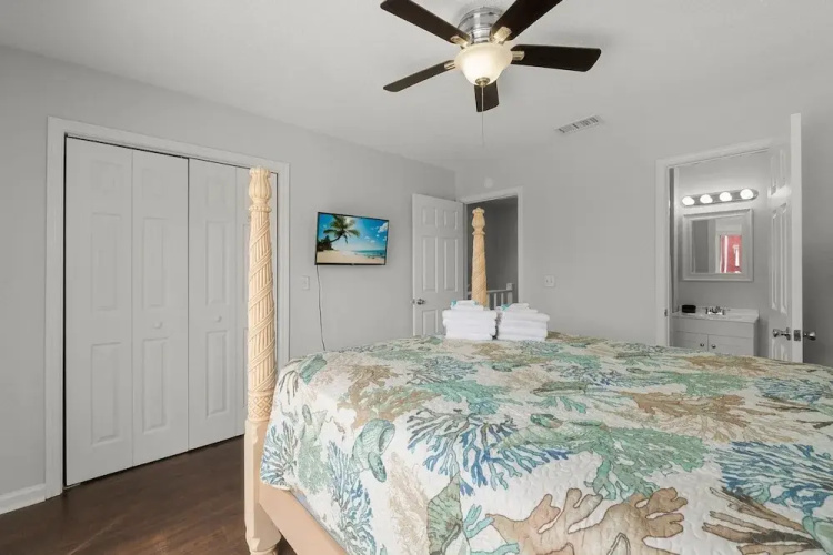 6400 Beach Dr - Seabatical A