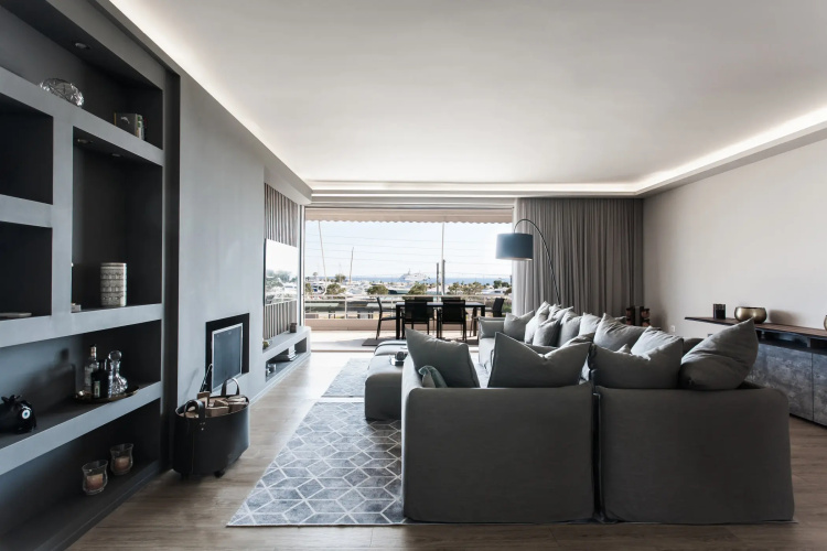 2BD Beachfront Apartment Athens Riviera by TheOlon