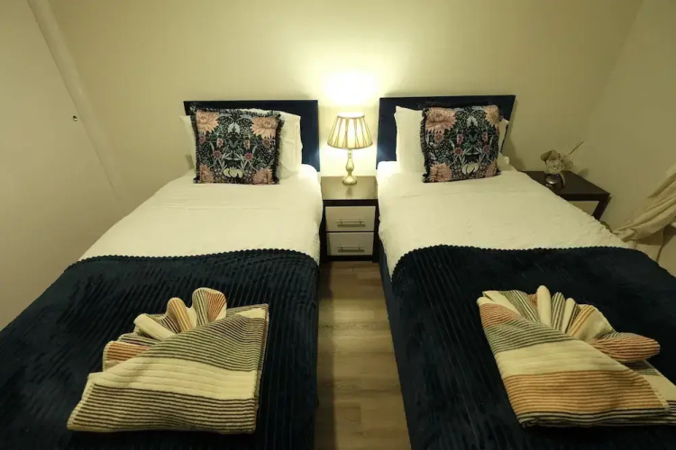2br-beachviews-petfriendly-freeparking