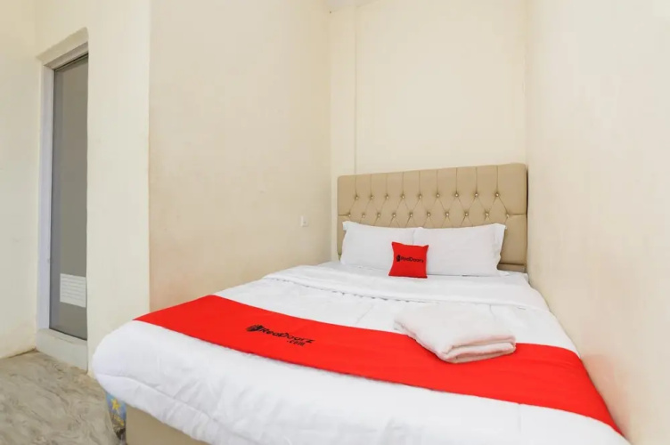 RedDoorz @ Cikitsu Batam