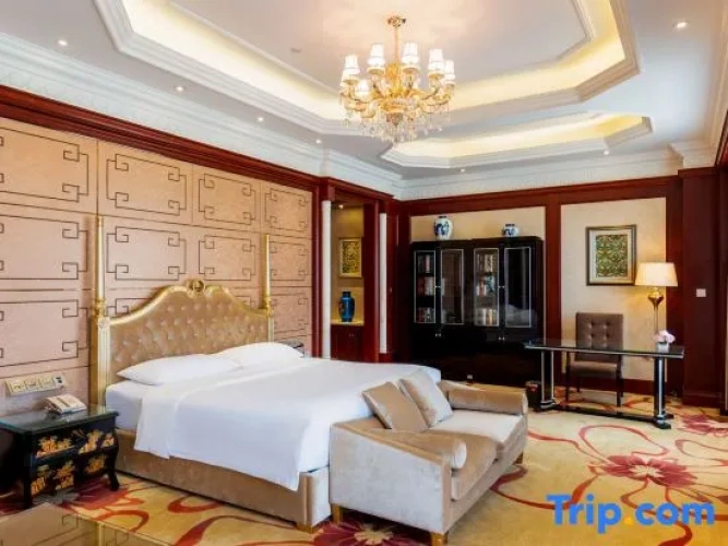 Presidential Quadruple Suite
