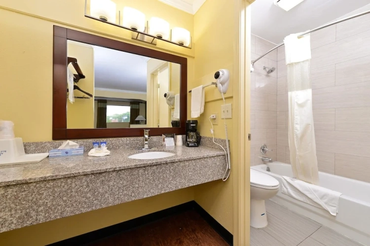 Standard Sextuple room
