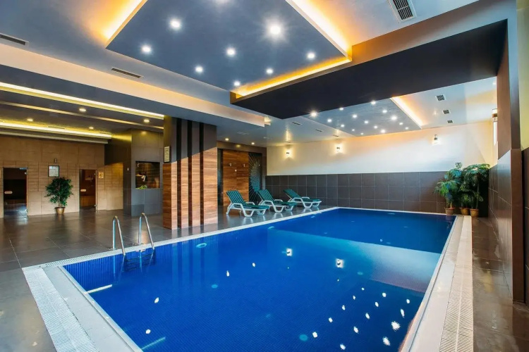 Golden Palace Hotel