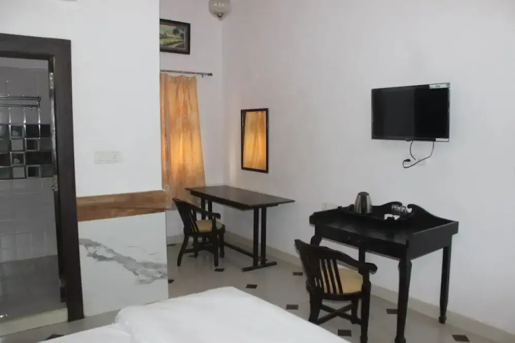 hotel lasani inn