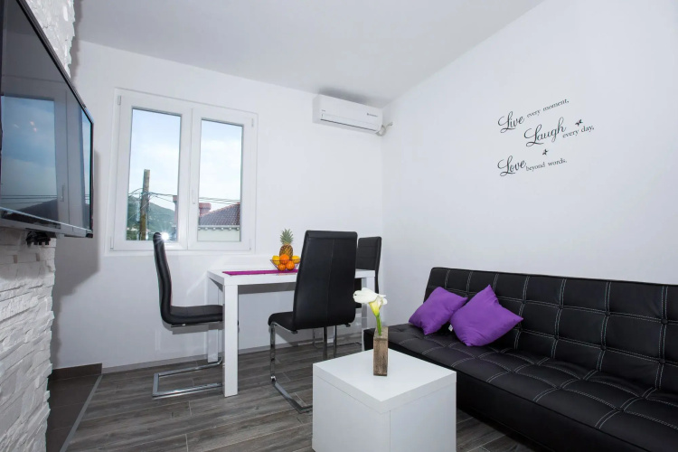 Apartments Villa Roza