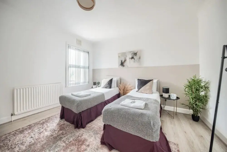 Sleeps7-pet&familyfriendly With Parking