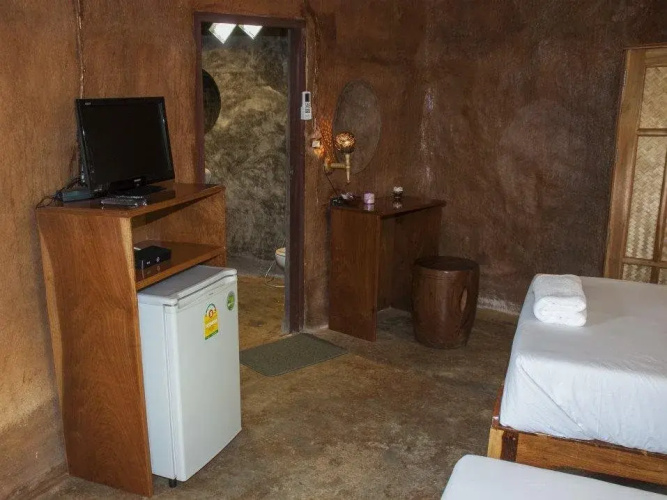 Baandin Rimnum Resort