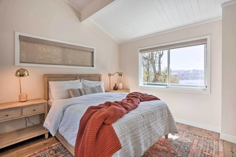 Stunning Lake Arrowhead Cabin w/ Lake Views!