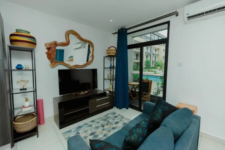 Enjoy Luxury Studio w/Pool @Embassy Gardens