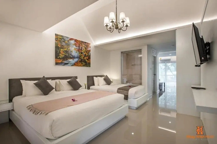 Standard Triple Family room