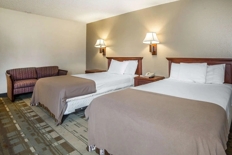 Standard Quadruple room