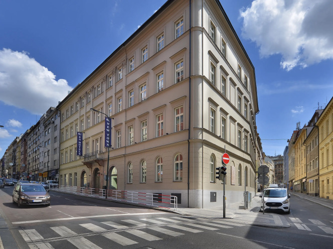 EA Hotel New Town Over view