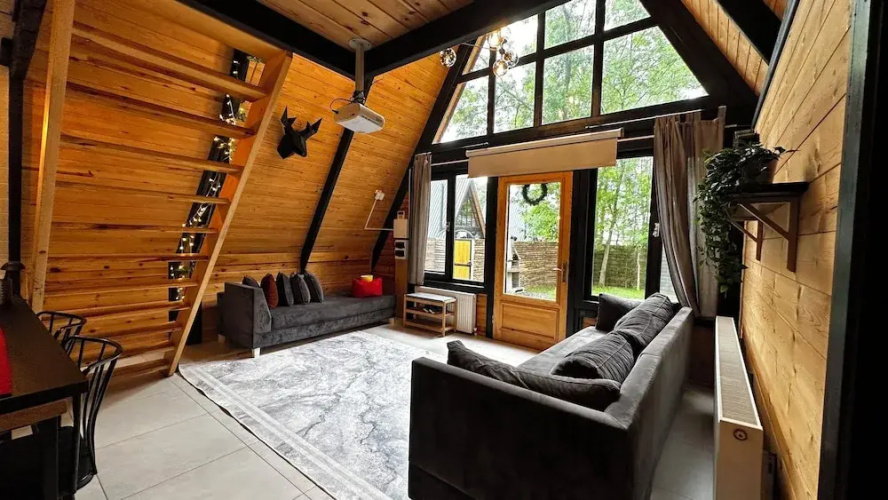 Pentalow Cabin
