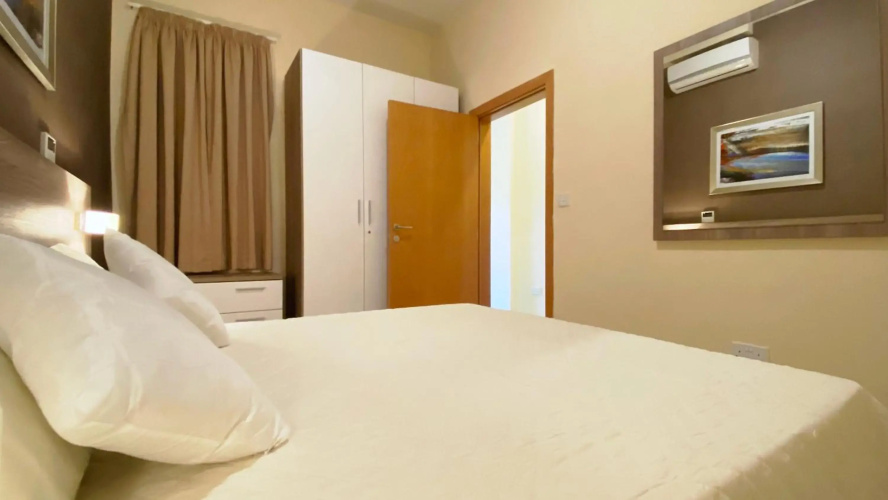 Vista Point - Cast Renting
