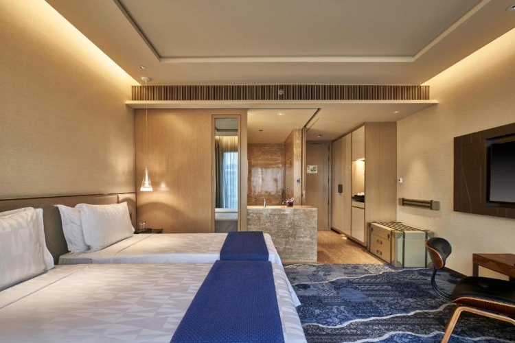 Standard Club room