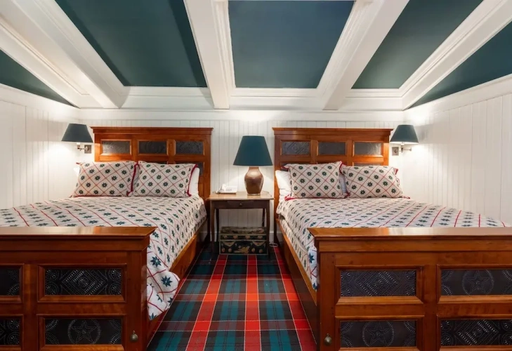 Grand room
