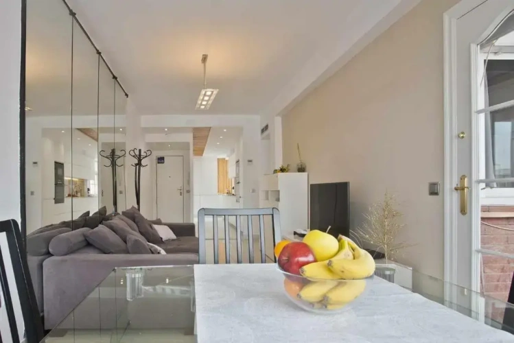3 Bedrooms Apartment