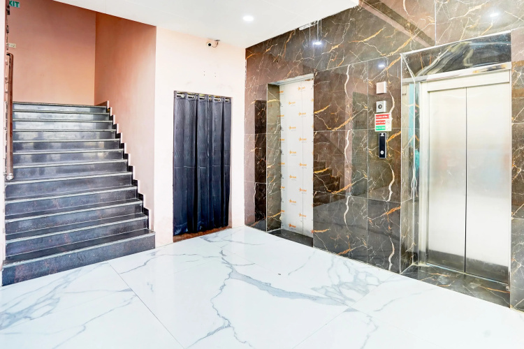 Collection O Surya Enclave Formerly Aroma Regency