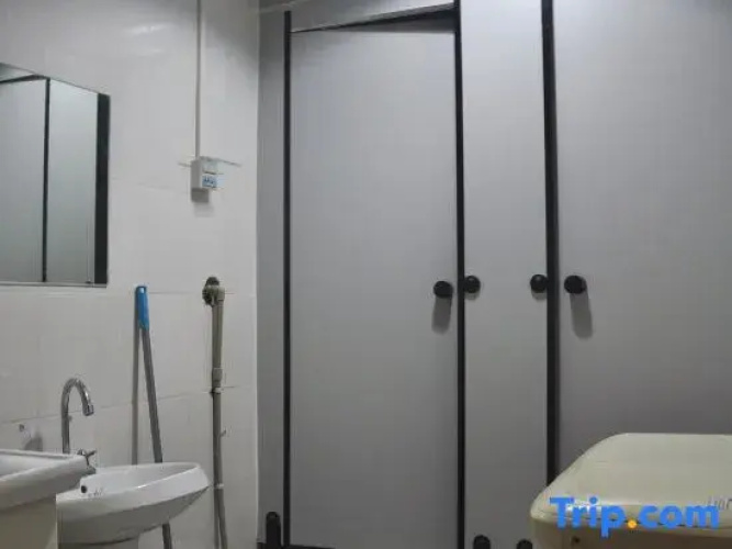 Dujiangyan Zifeiyu Hostel