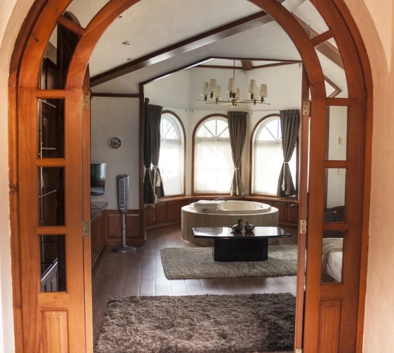 1 Bedroom Deluxe Suite