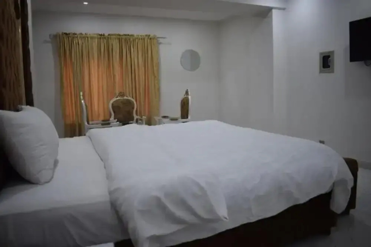 Relax Inn Hotel