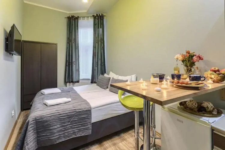 Platinum Aparthotel