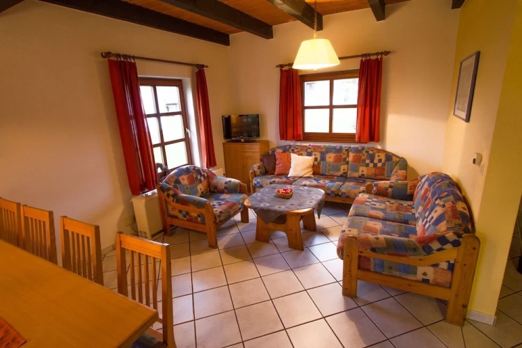 3 Bedrooms Cottage