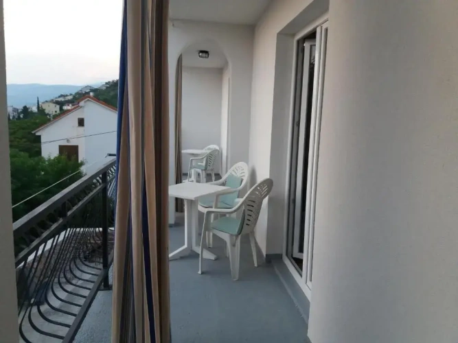 Apartment with balcony