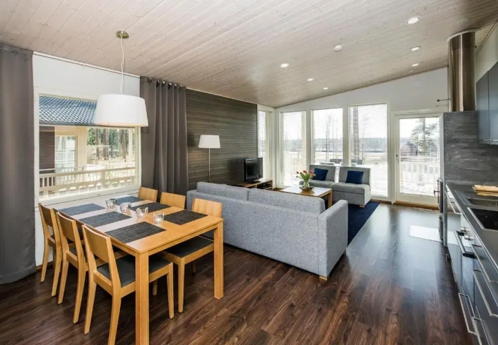 2 Bedrooms Villa