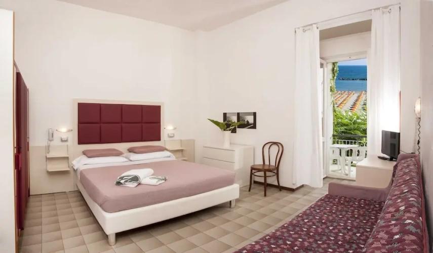 Comfort Quadruple room with balcony