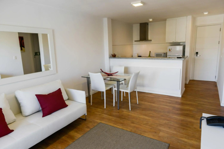 Merit Montevideo Apart & Suites