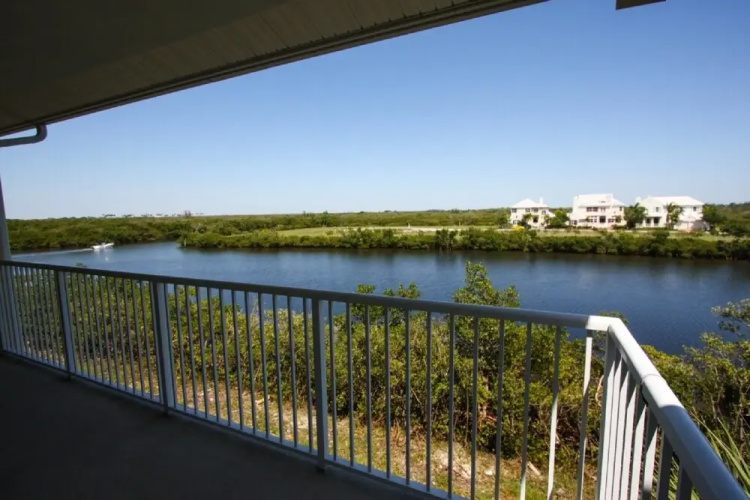 615 Little Harbor
