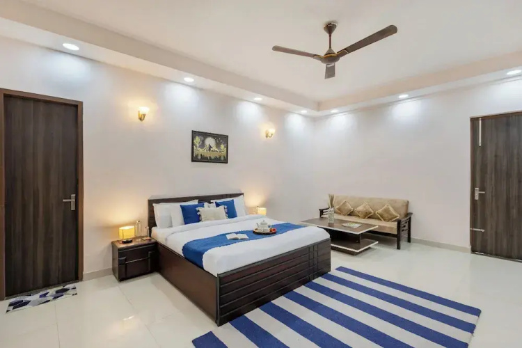 Alaya Stays 5 BHK Pet friendly with pvt pool - Ashirwad Farms