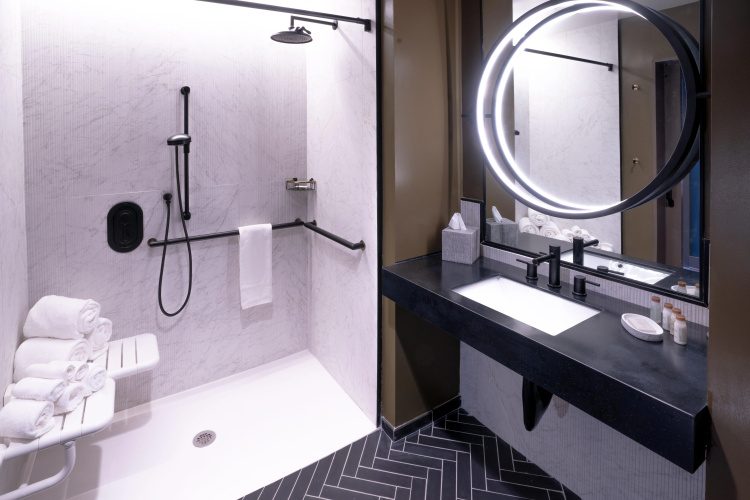 Hotel Indigo Columbus At Riverfront Place photo 10