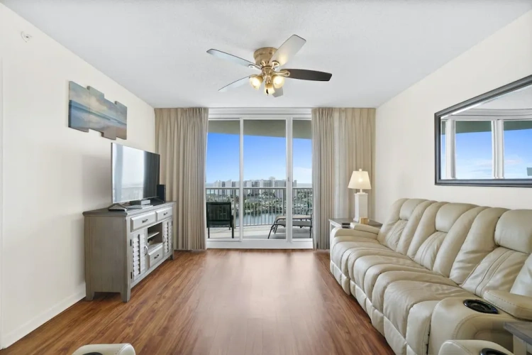 2 Bedrooms Standard room with balcony and with ocean view