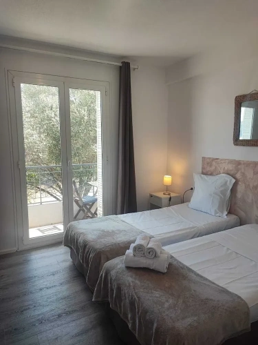 Standard Twin room