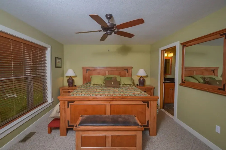Barley Moon Retreat 5 Bedroom House