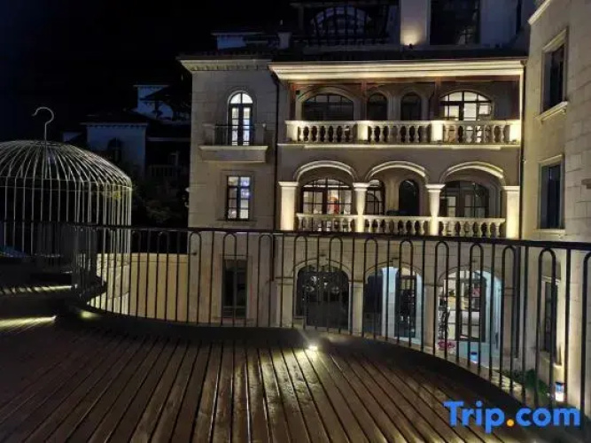 Sesame Cloud Valley Discovery Hotel(Dalian Jinshitan  Shop)