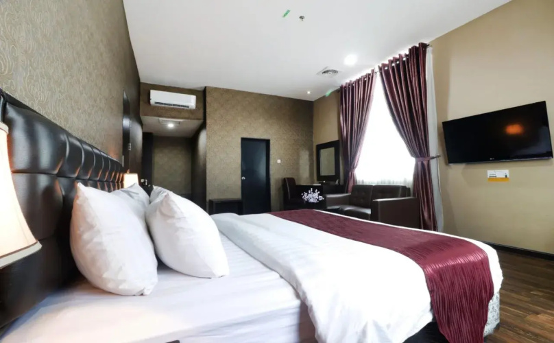 Grand Kanaya Hotel